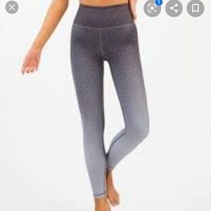 Adorable ZYIA gray leopard ombre leggings